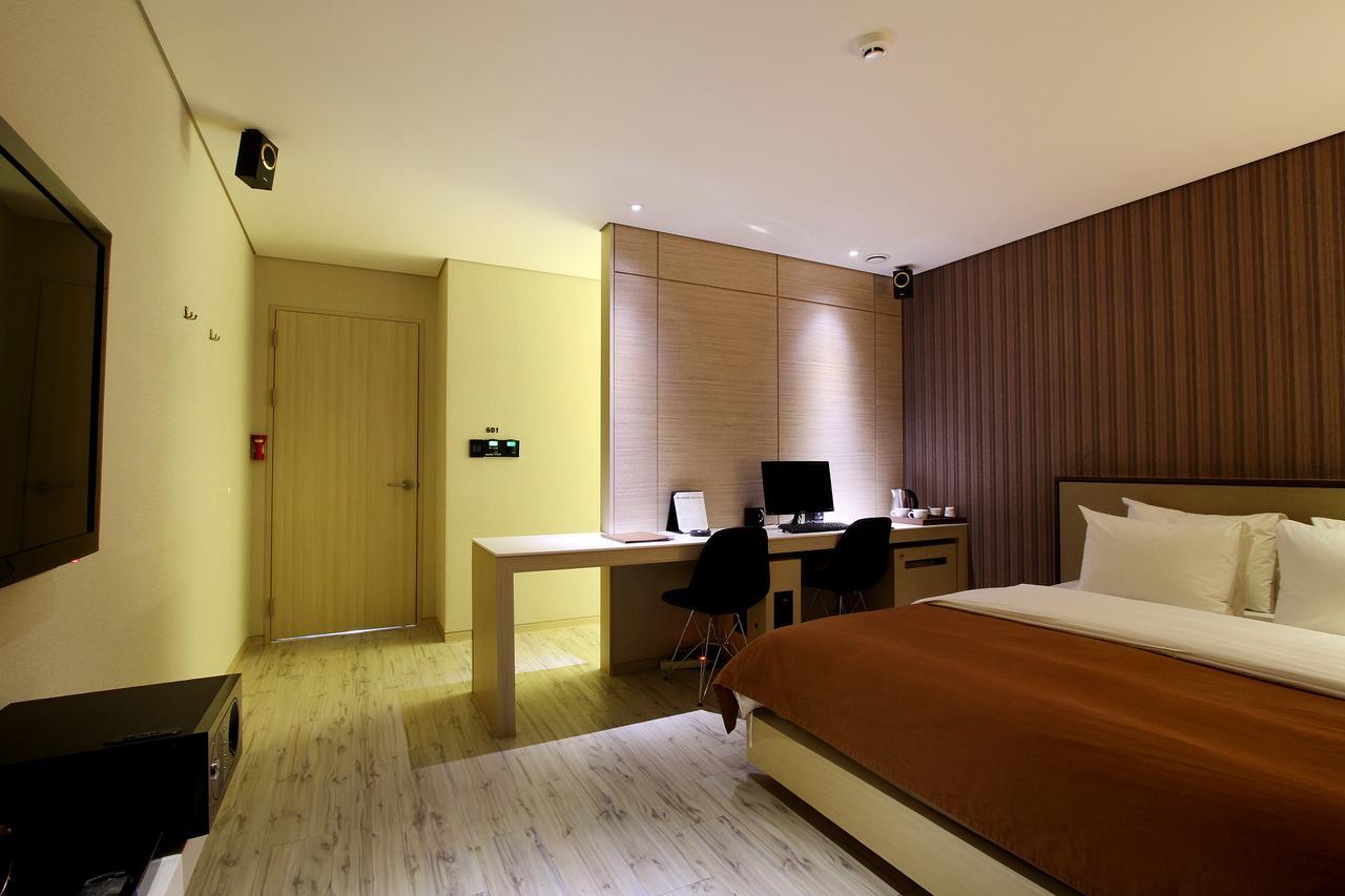 Uijeongbu Latree Hotel Exterior photo